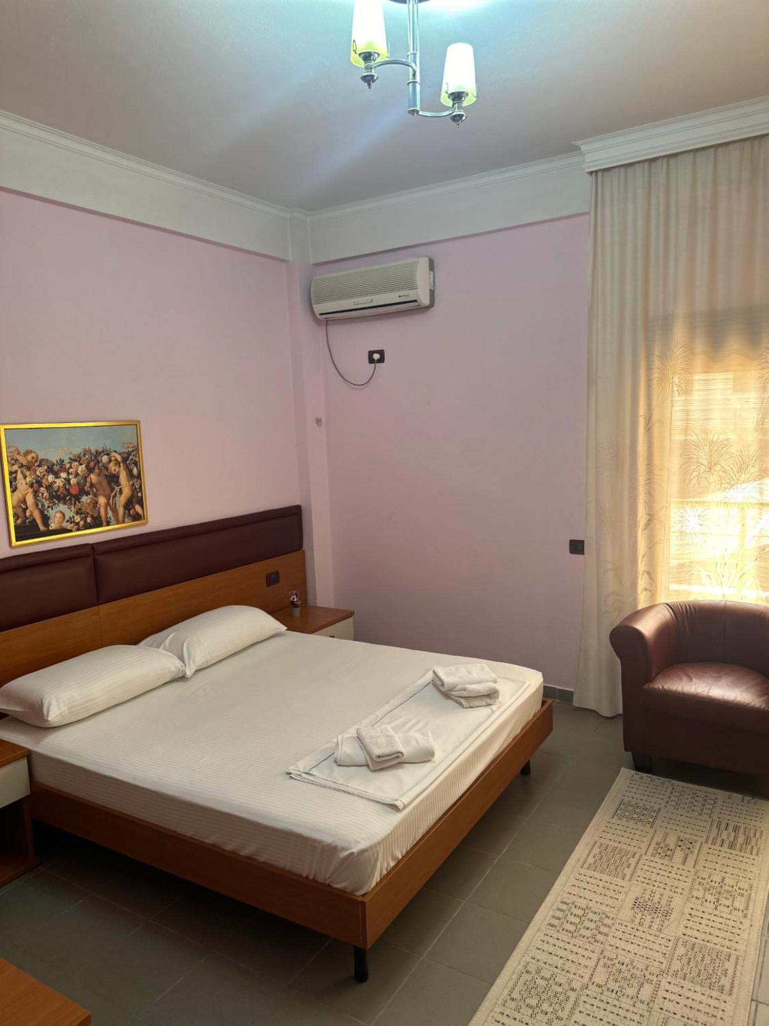 Hotel Edland Влёра Экстерьер фото